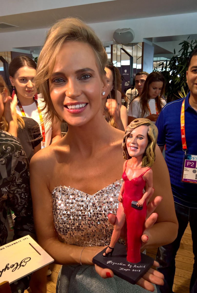 Две Глюко'Zы - большая и малая.