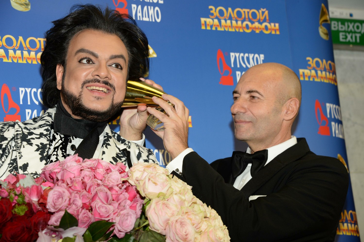 Король отечественной эстрады Филипп Киркоров получил от Игоря крутого восемь композиций, не считая тех, что исполняются дуэтом.