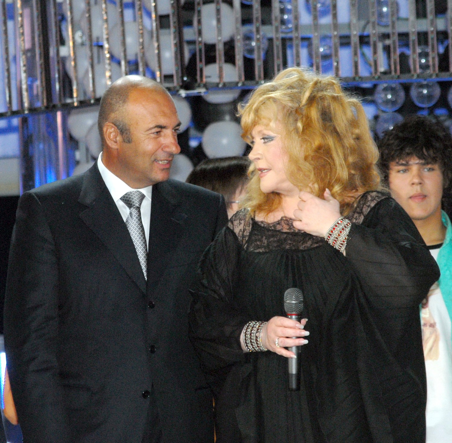 Еще больше - 11 песен Игорь Крутой написал Алле Пугачевой.