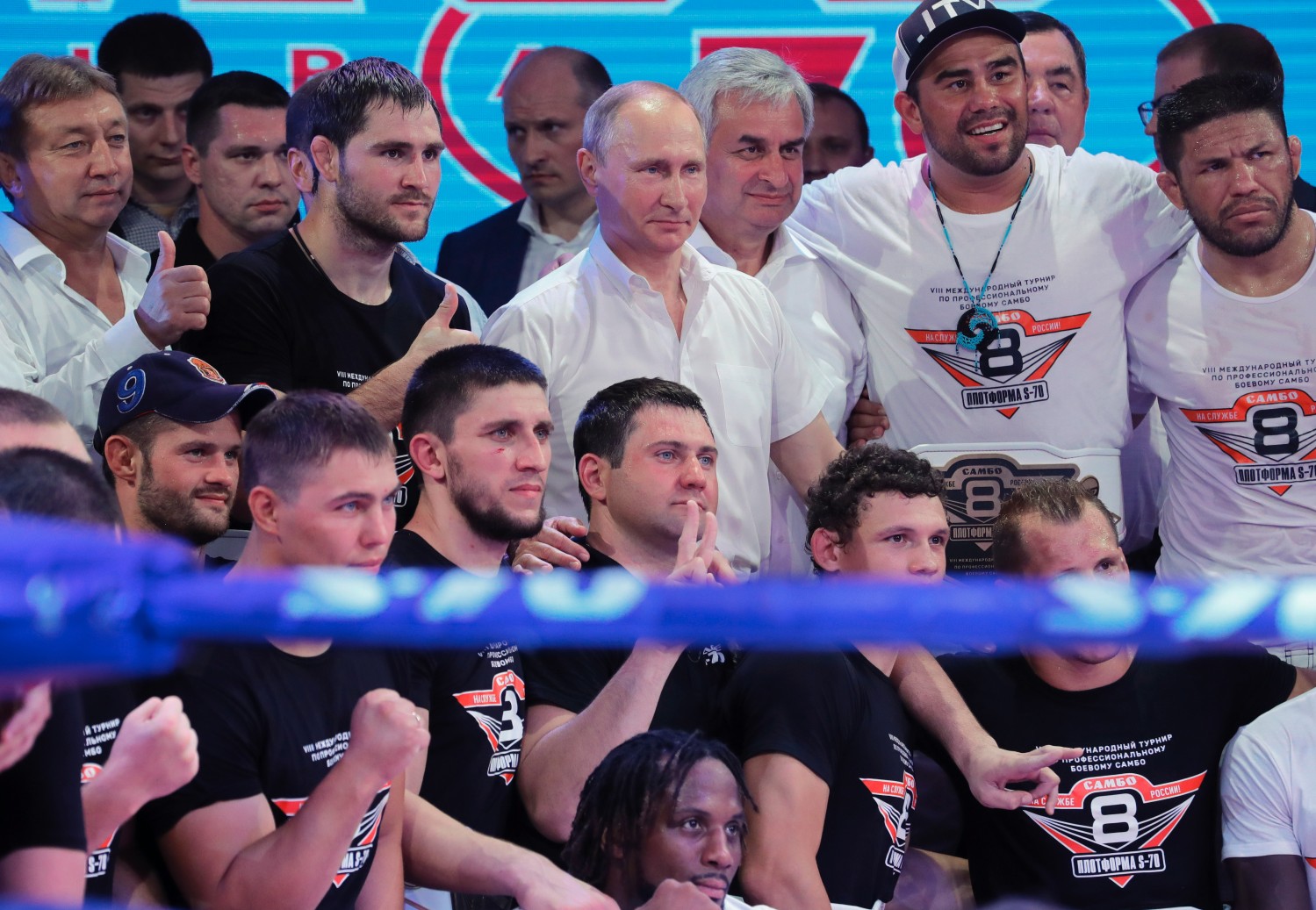 Коллективный снимок всех участников турнира.