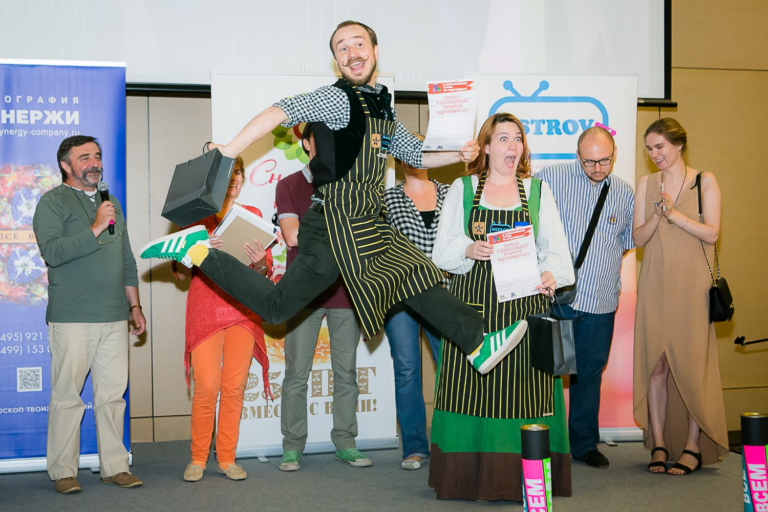 Как успели заметить звездные гости мероприятия, у всех моментально разыгрывался аппетит от красоты подготовленных блюд.