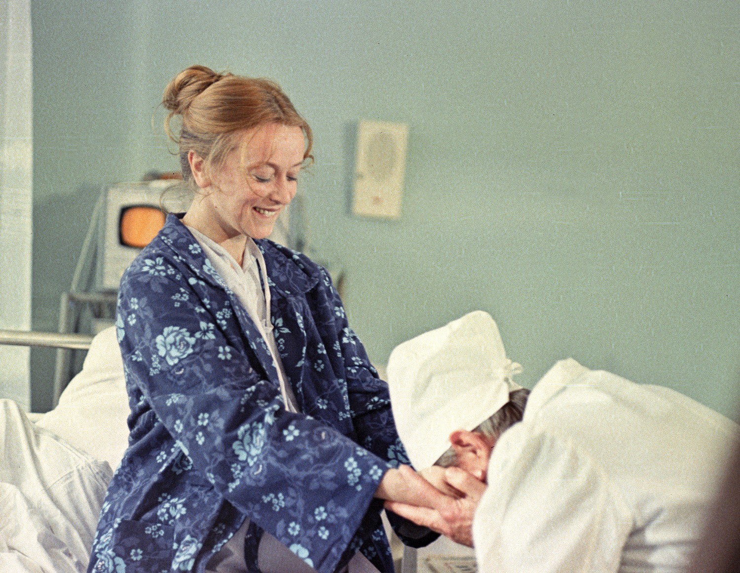 Маргарита в картине "Давай поженимся".