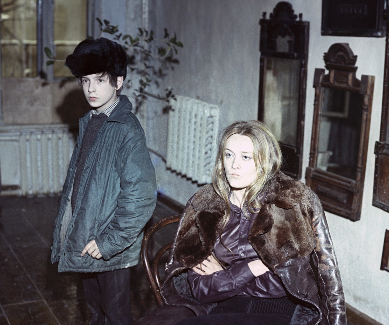 С юным партнером на съемках "Зеркала" Тарковского.