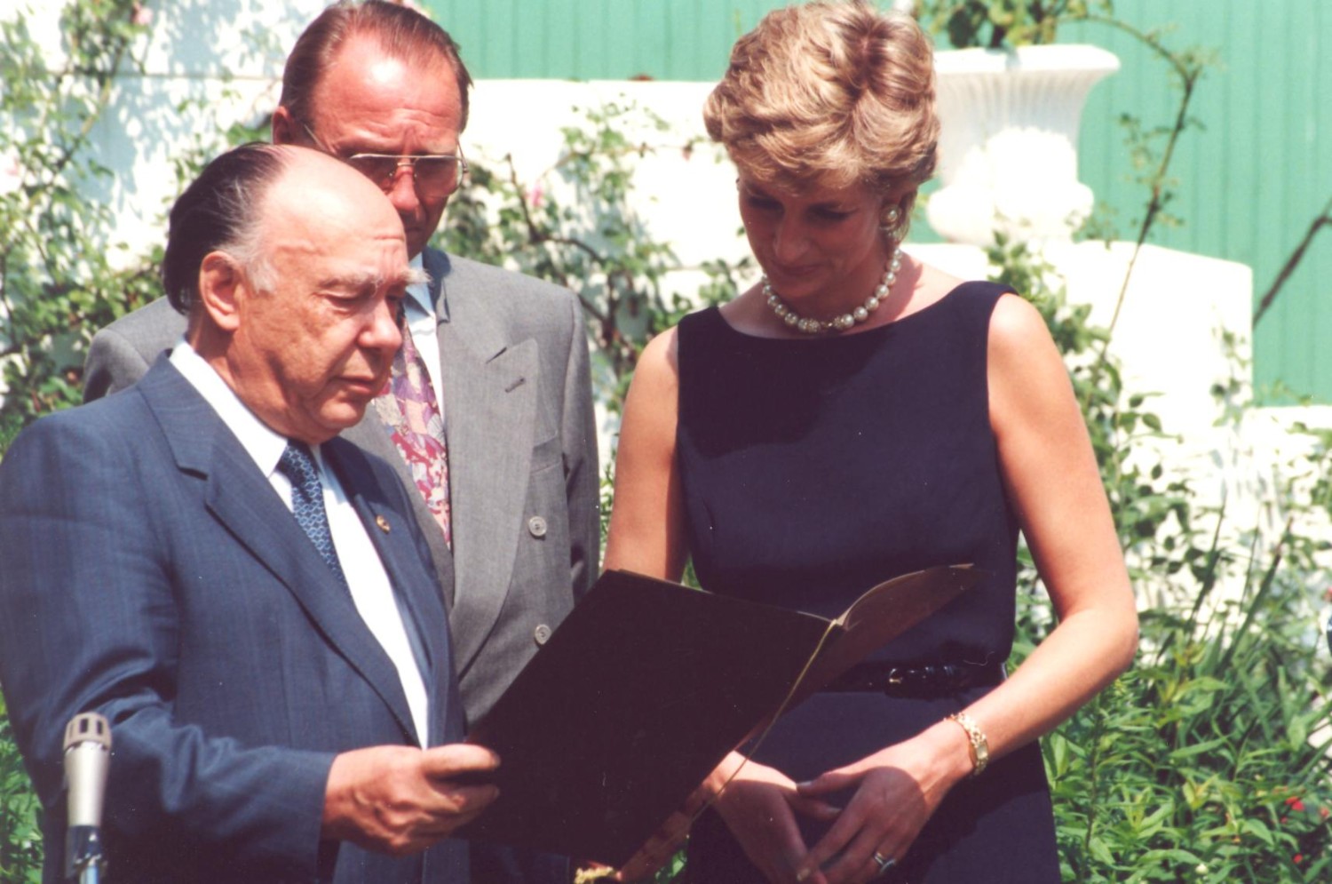 В 1995 году Диана посетила Москву.