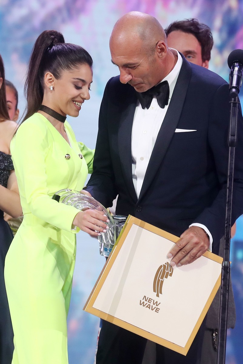 Участница конкурса от Армении Эрна Мирзоян и композитор Игорь Крутой.