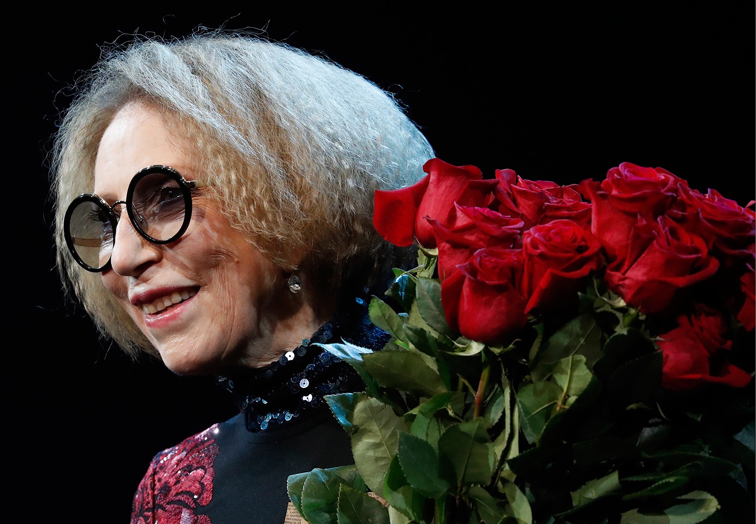 Актриса получила награду в номинации "Лучшая женская роль" за роль королевы Елизаветы II в спектакле "Аудиенция".