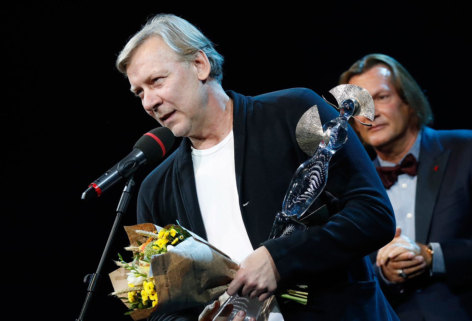 Актер Виктор Раков, получивший награду в номинации "Лучшая мужская роль" за роль Комяги в спектакле "День опричника".