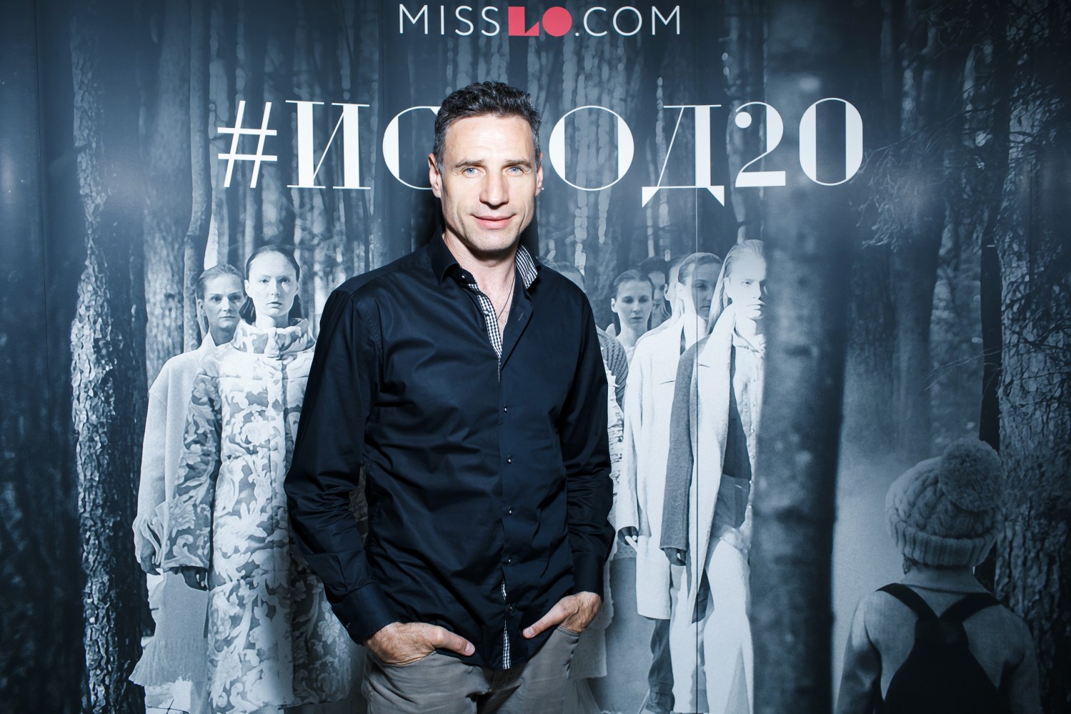 Одежда играет в фильме не последнюю роль.