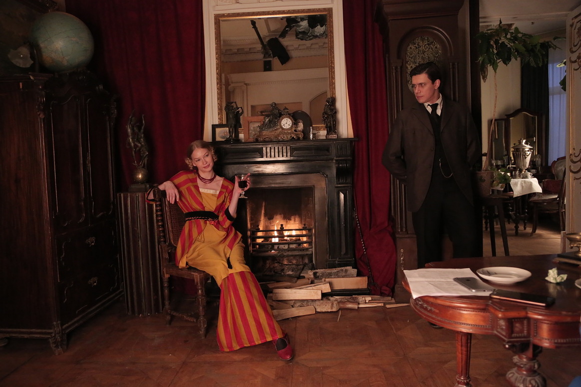 Актеры Светлана Ходченкова и Леонид Бичевин.