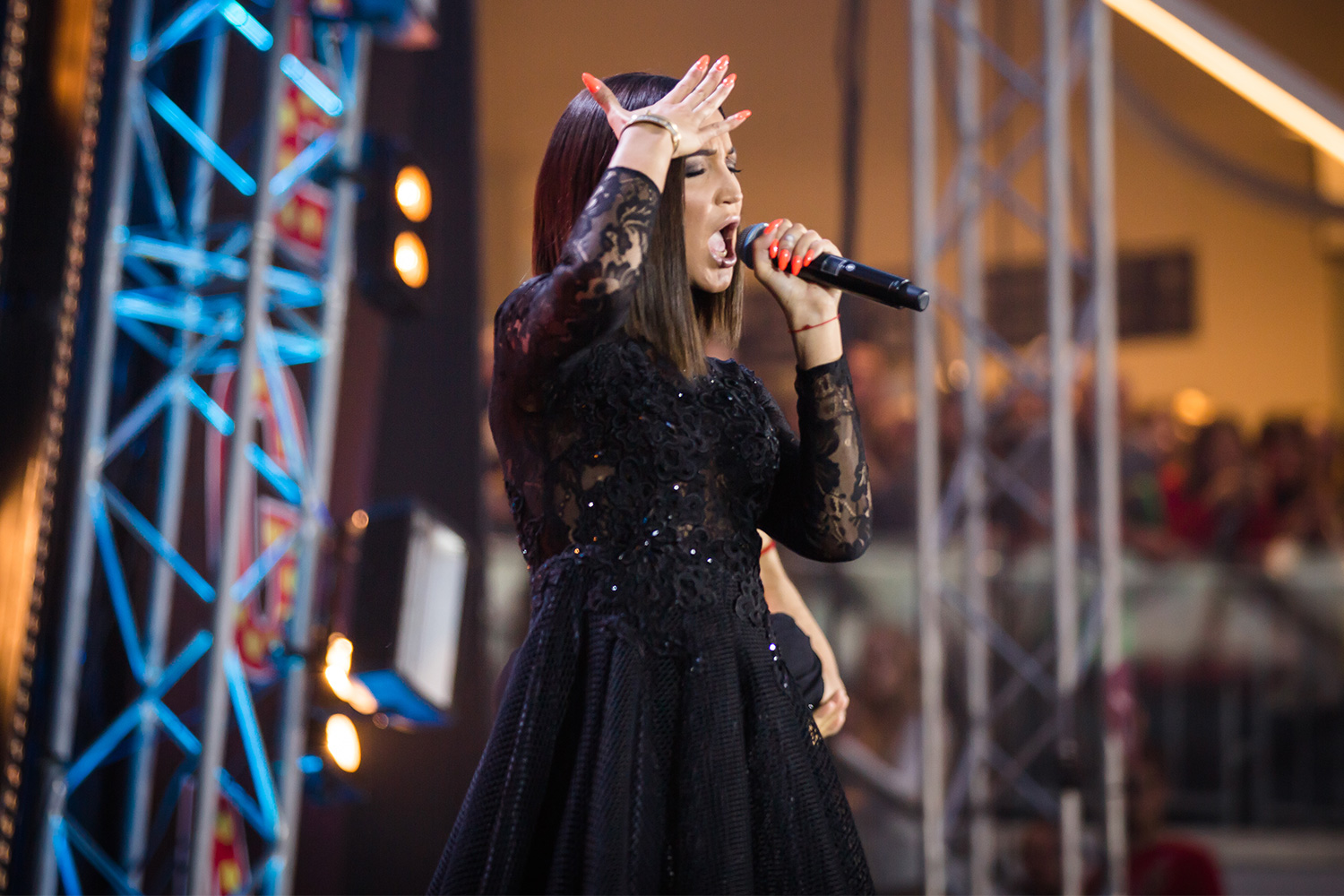 Ольга Бузова