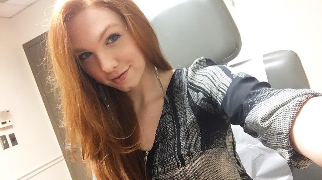 Популярная в Сети трансгендер Эвалин Джейк.