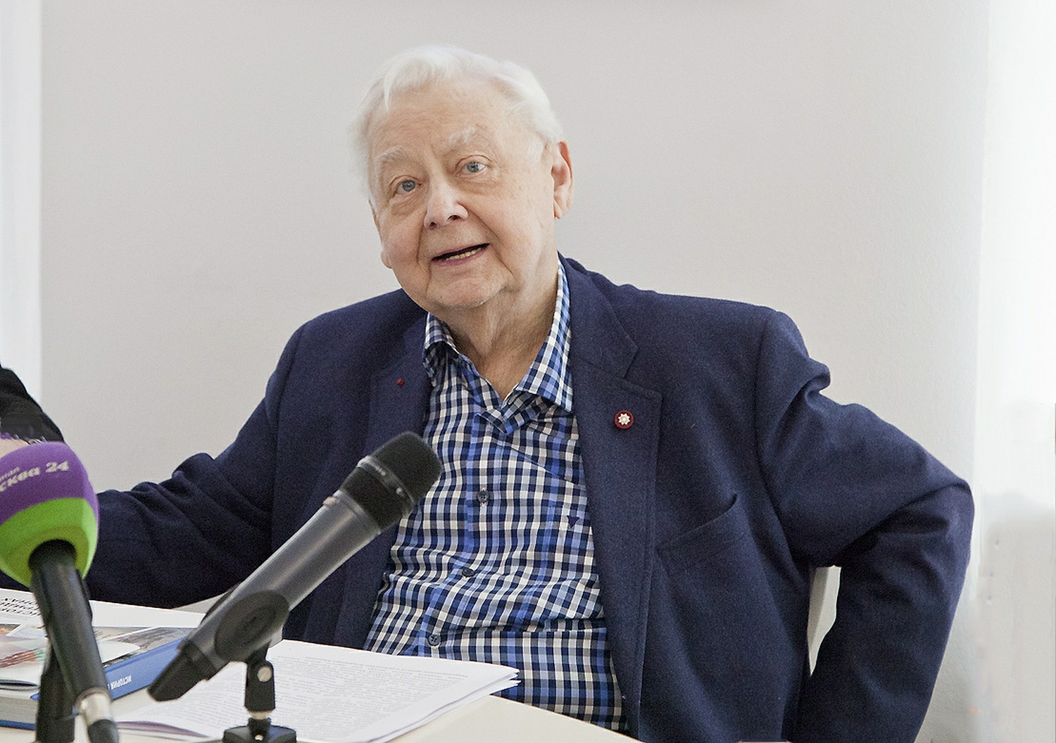 2 декабря состояние Табакова резко ухудшилось - он впал в так называемое «состояние глубокого оглушения», являющееся предкомным.