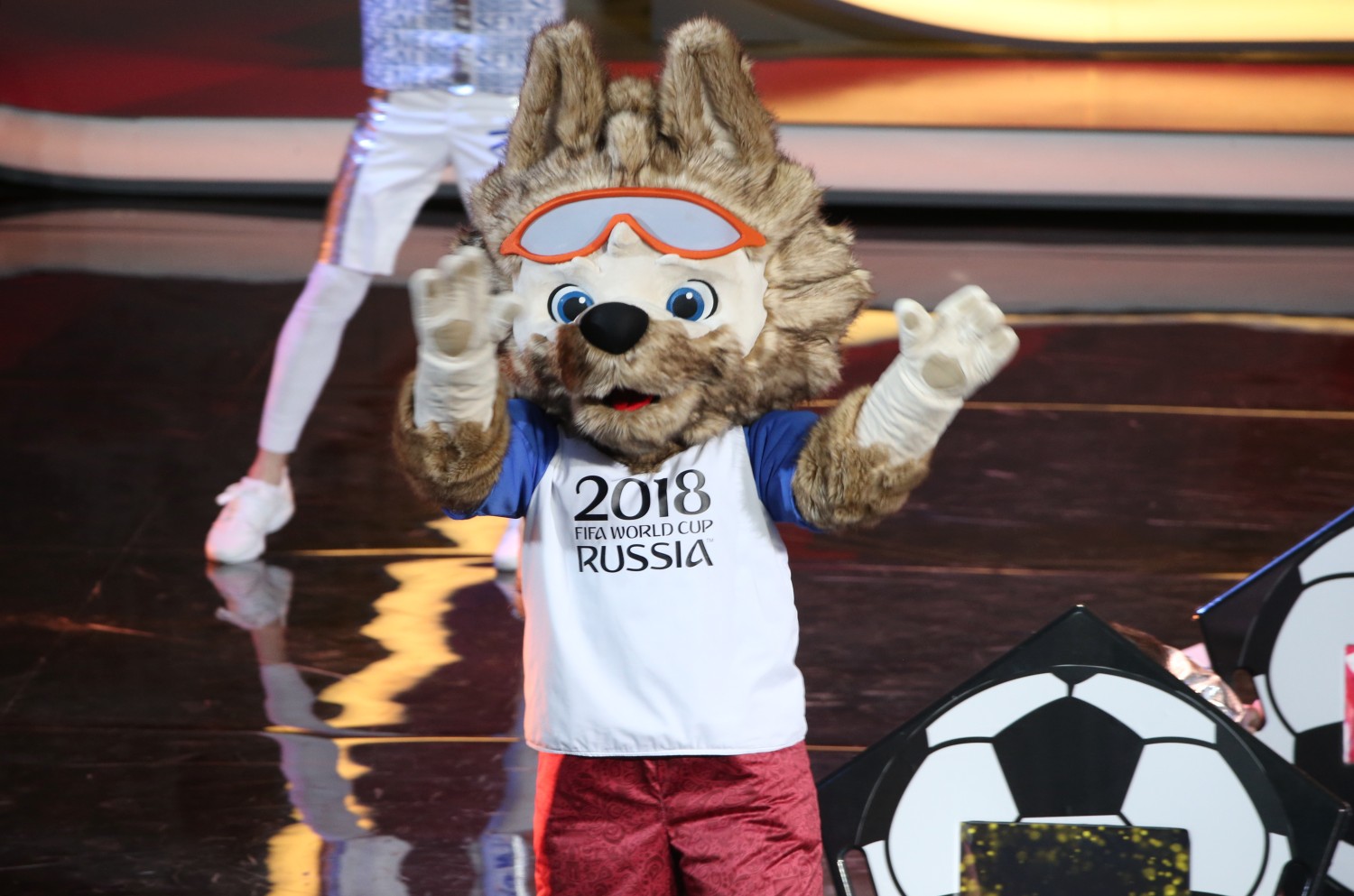 Официальный символ чемпионата мира по футболу "Волк-Забивака"