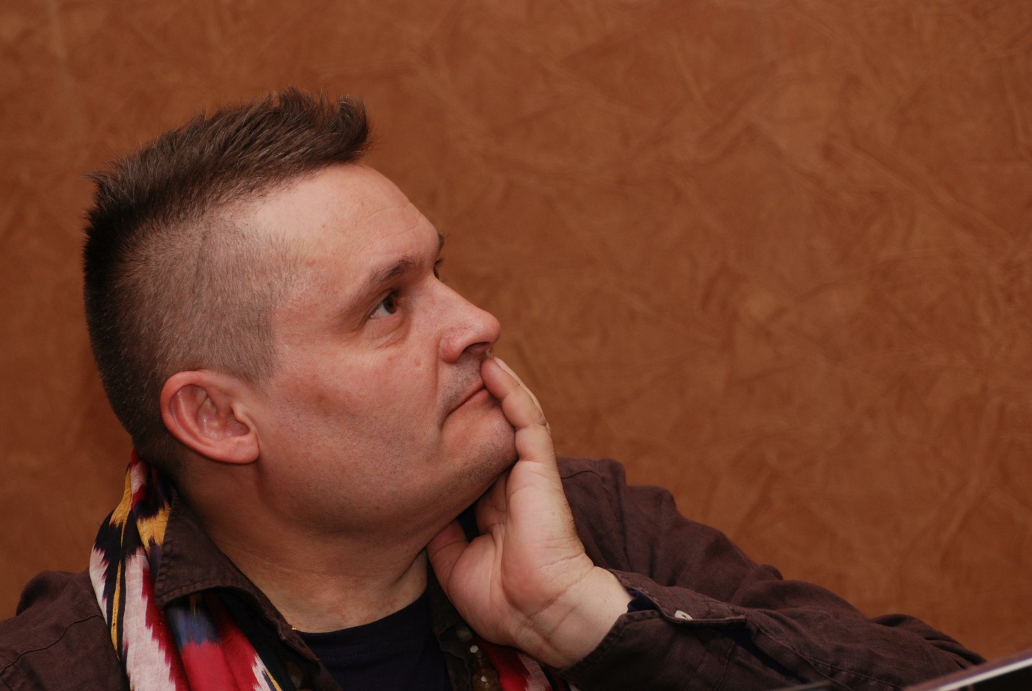 Александр Васильев — автор трех десятков книг. Большинство книг иллюстрированы фотографиями из коллекции автора.