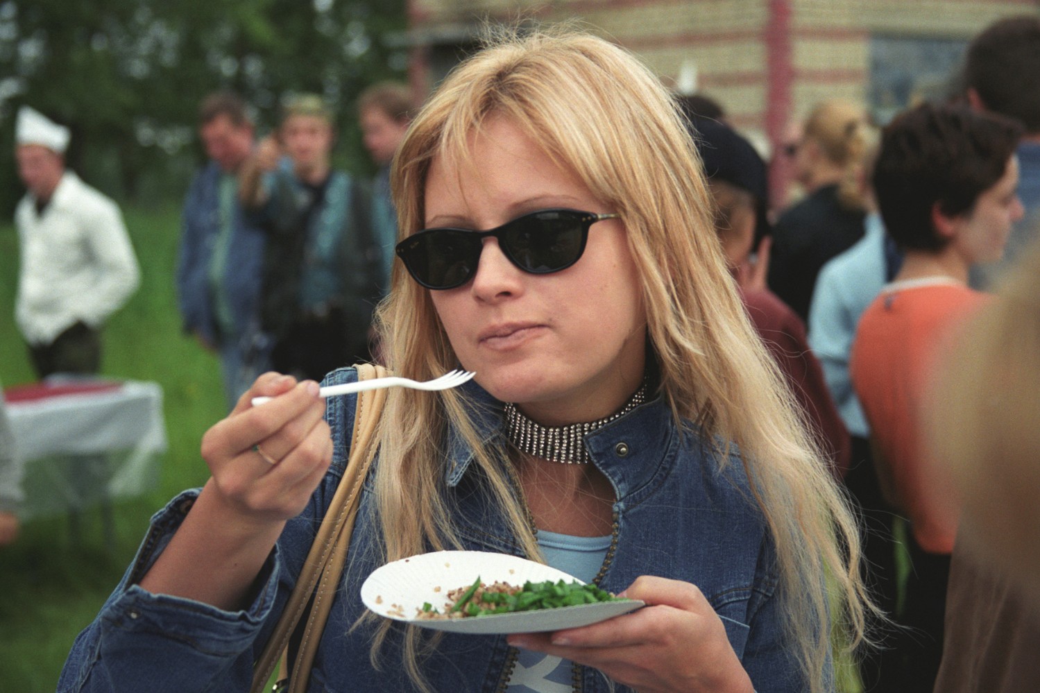 Однако в какой-то момент Дана пропала из поля зрения фанатов.