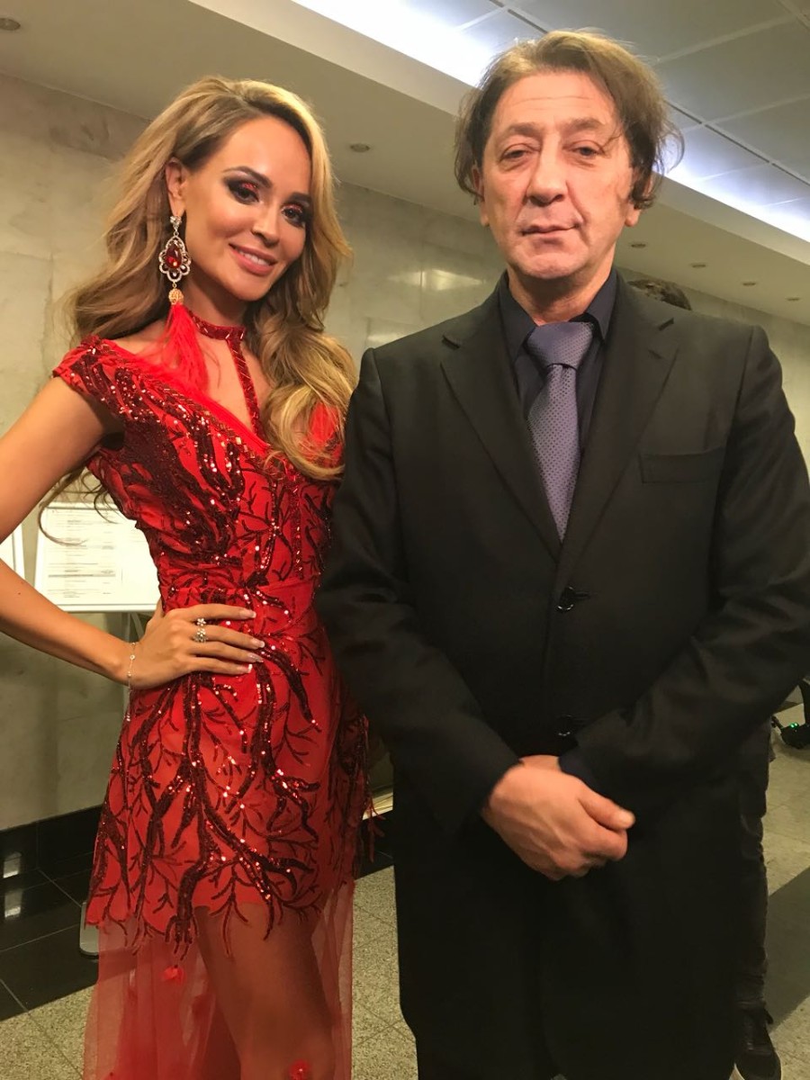 Анна Калашникова и Григорий Лепс встретились за кулисами.