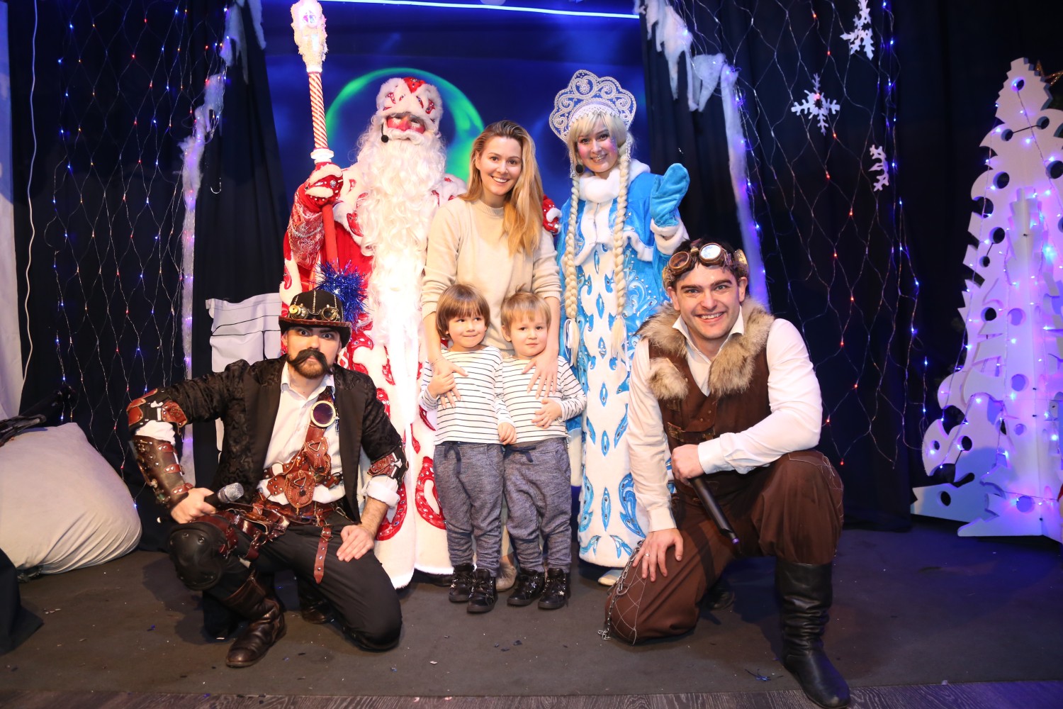 Мария Кожевникова с семьей