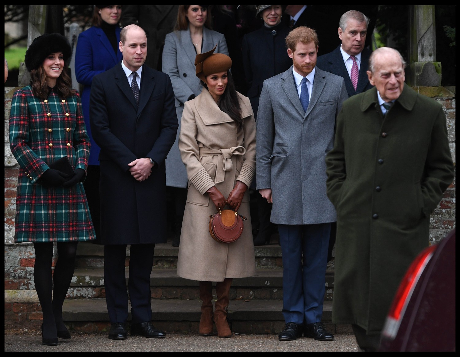 По мнению комментаторов, Меган выглядела лучше, чем ожидающая третьего ребенка Кейт.