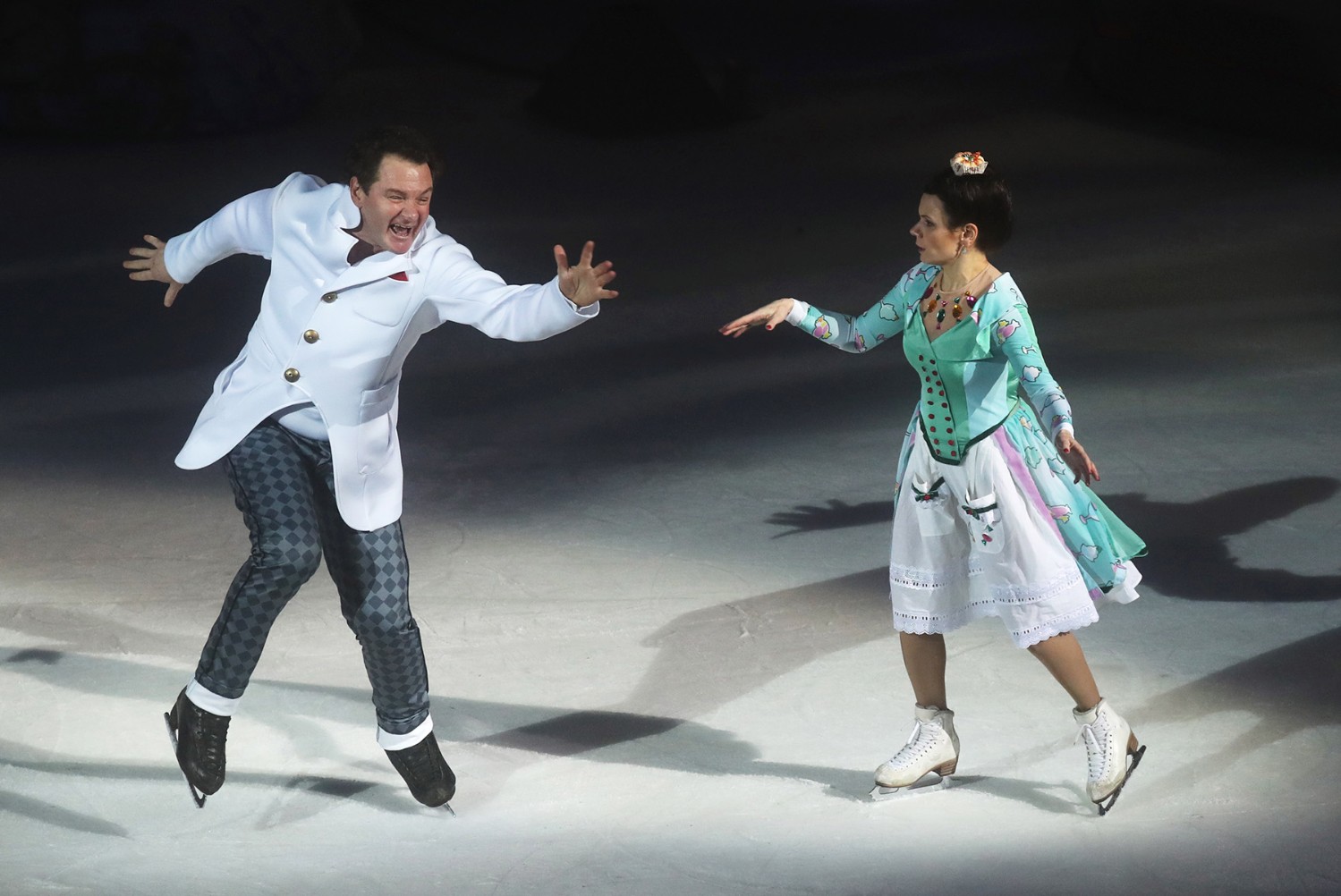 Фигуристы Алексей Тихонов и Мария Петрова.