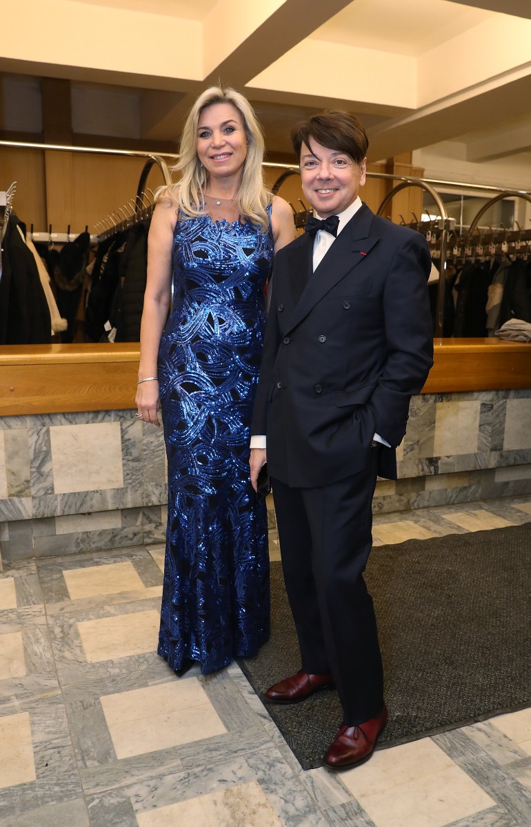 Модельер Валентин Юдашкин с супругой Мариной.