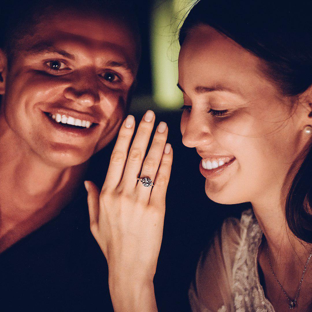 Именно там Дмитрий сделал предложение Анастасии.