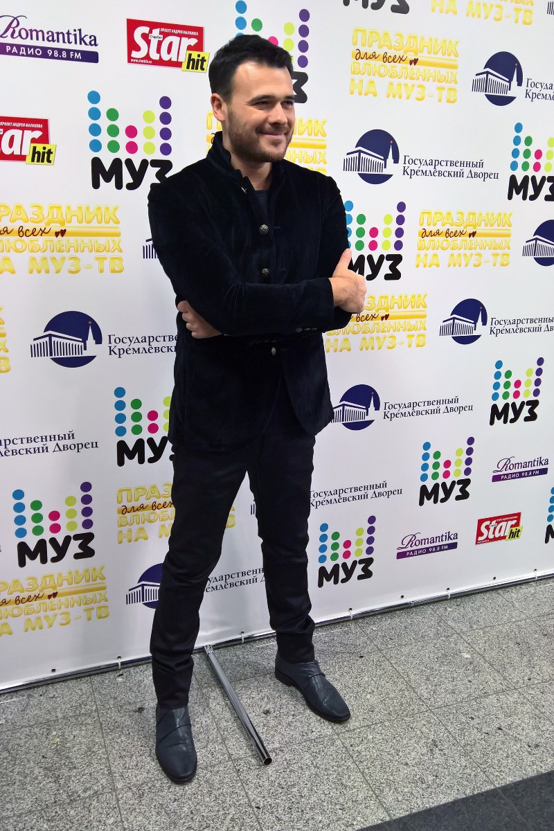 Emin готовится к большому фестивалю "Жара" в Баку.