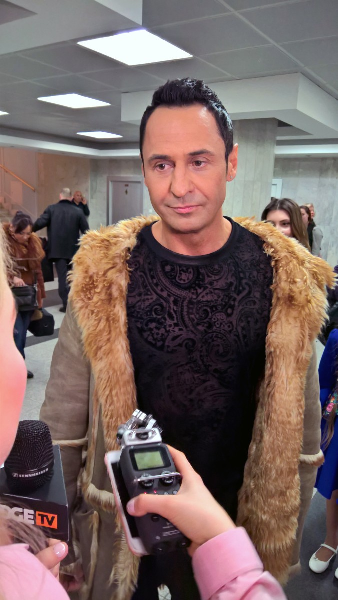 Стас Костюшкин похвастался новой шубкой.