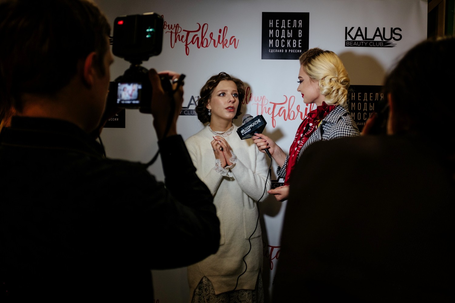 Лиза Арзамасова и гости смогли не только наблюдать за восхождением новых звезд в мире отечественной моды, но и погрузиться в атмосферу креатива и искусства.