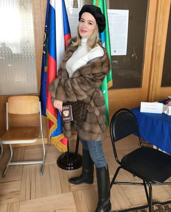 Елена Бушина.