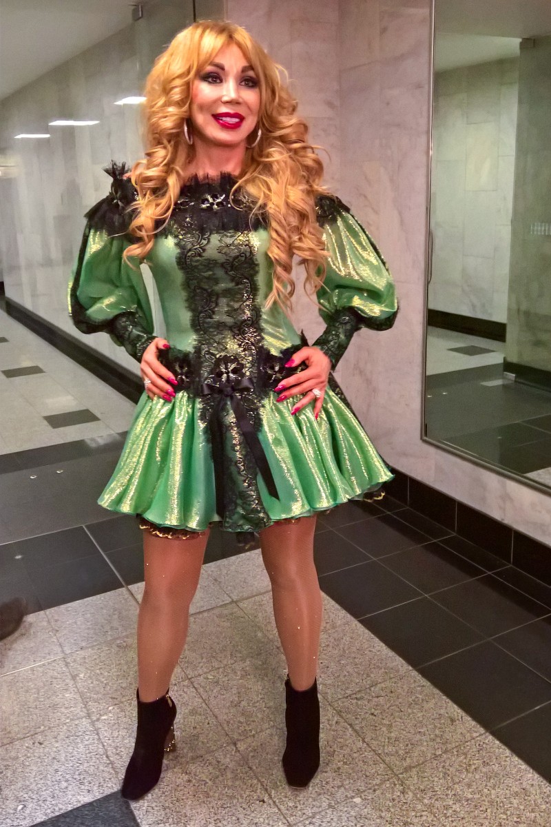 Маша Распутина всегда на коне.