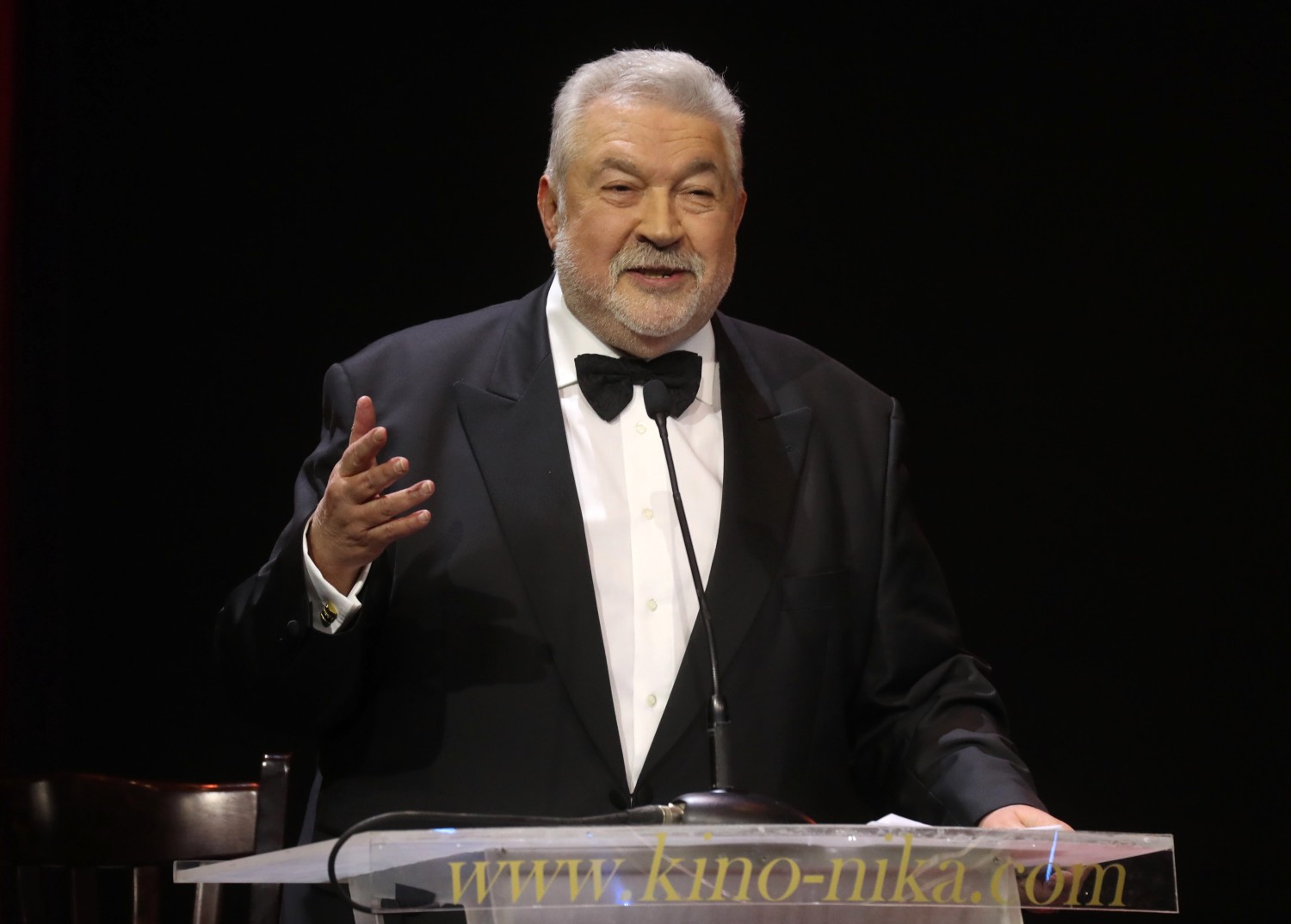 Художественный руководитель премии "Ника", режиссер Юлий Гусман.