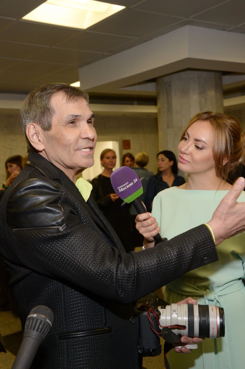 Бари Алибасова обожают журналисты за его характер и кругозор.