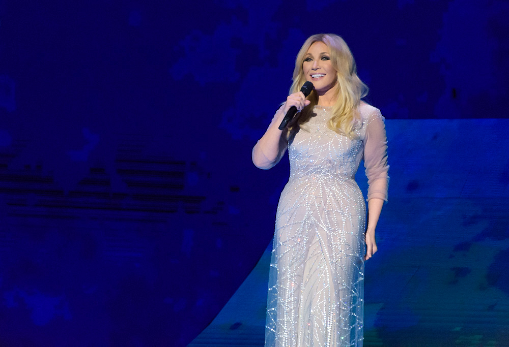 Таисия Повалий на сцене Кремлевского дворца.