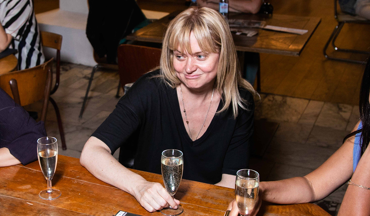 Анна Михалкова похудела, и теперь ее часто принимают за младшую сестру Надю.