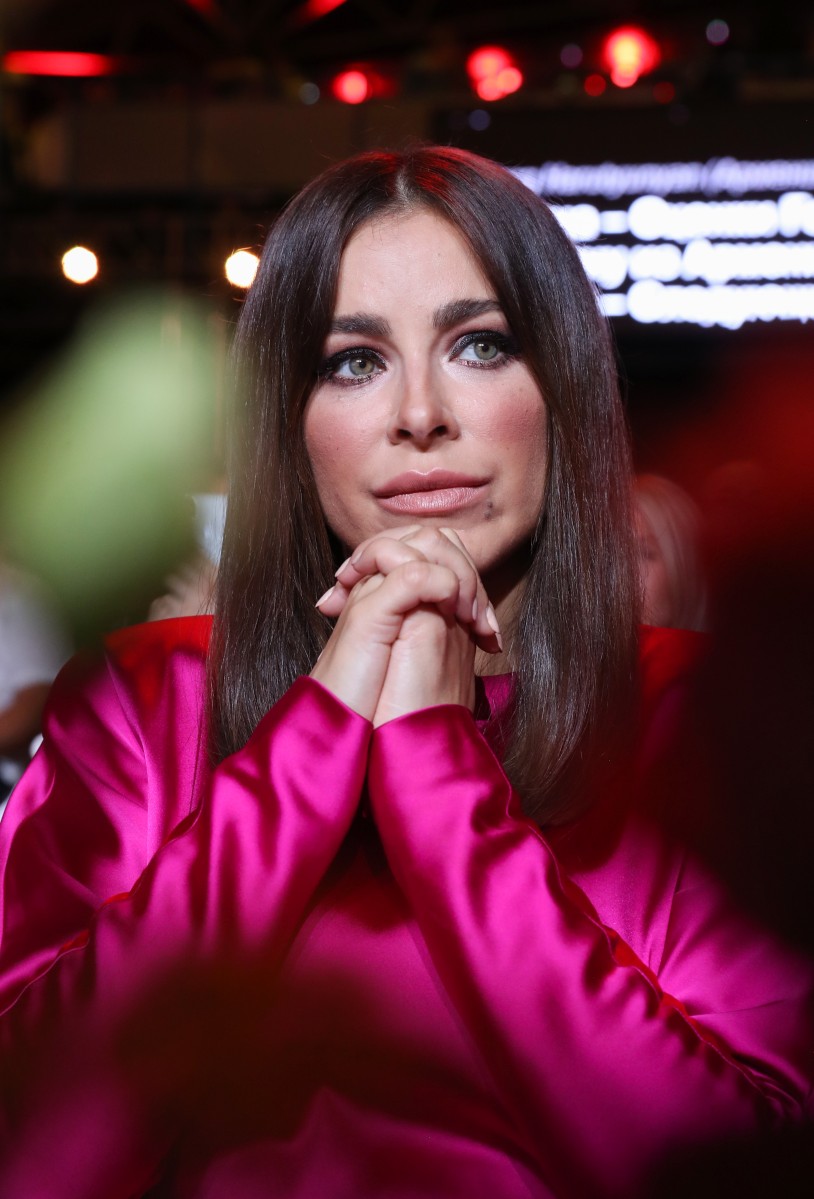 Одним из членов жюри стала певица Ани Лорак.