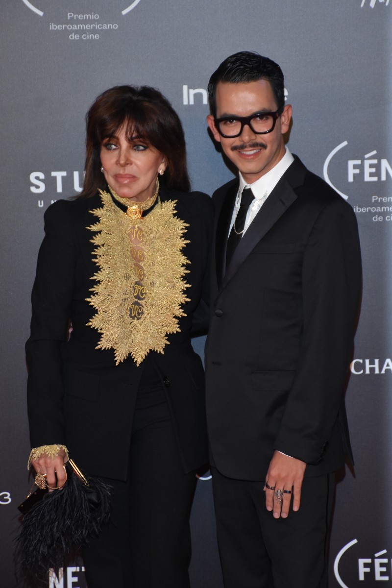 Артистке приписывали множество романов.