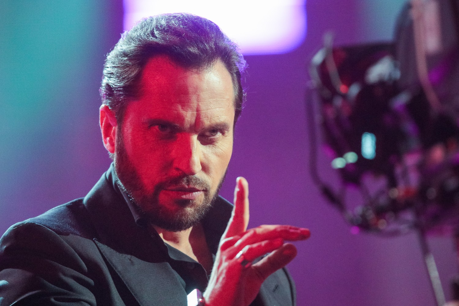 Шоумен Александр Ревва.