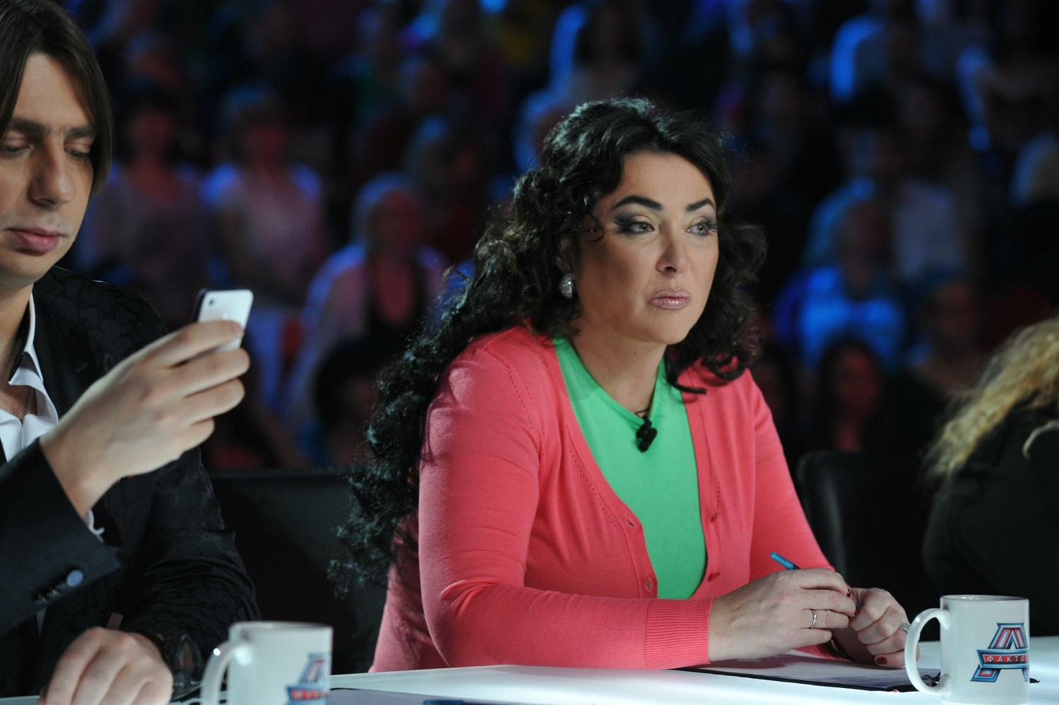 Мало кто знает, но Лолита имеет серьезное образование.