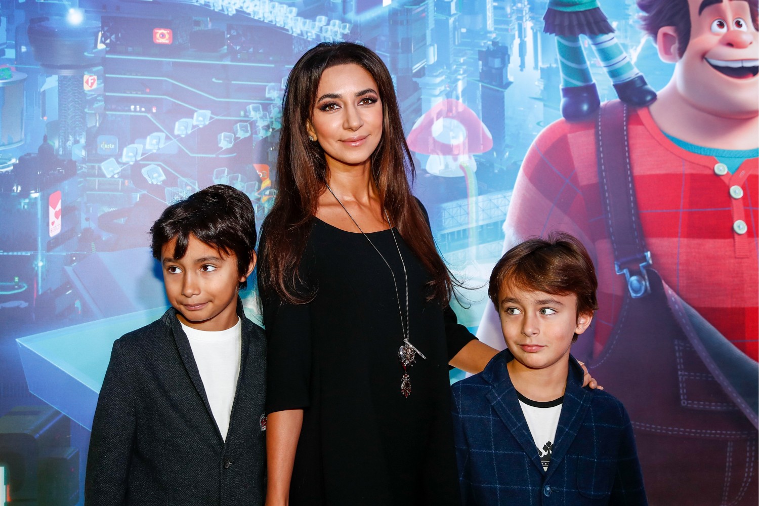 Певица Зара с сыновьями Даниилом и Максимом.