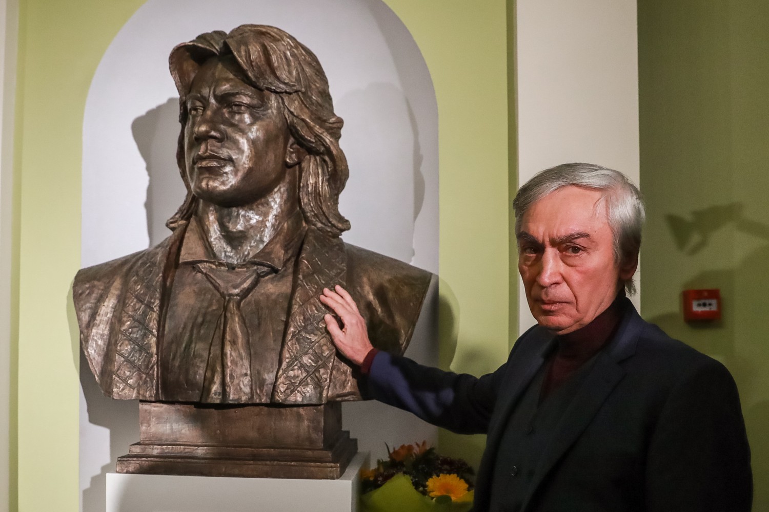 Скульптор Владимир Усов.