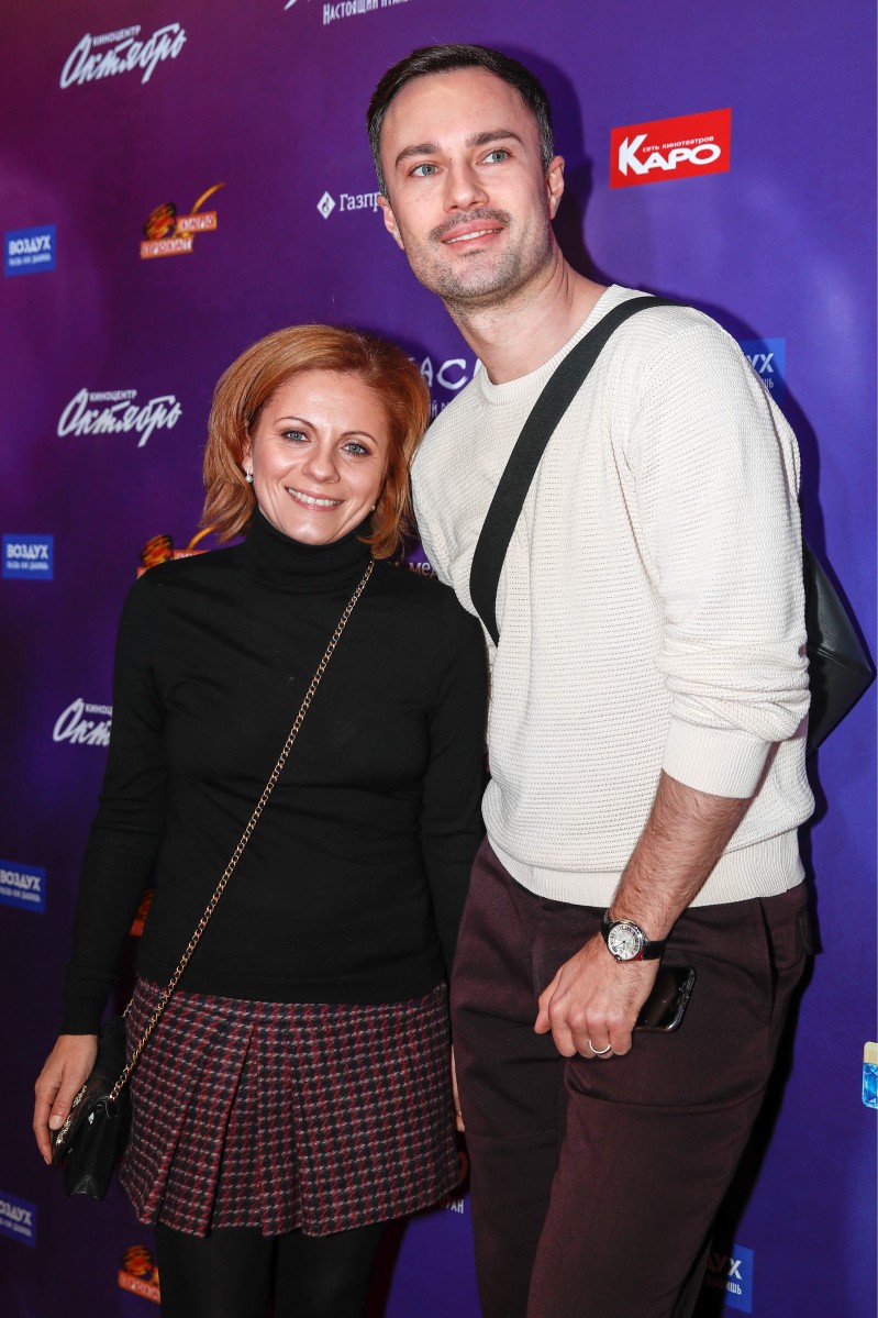 Резиденты Comedy Woman Наталья Еприкян и Евгений Бороденко.