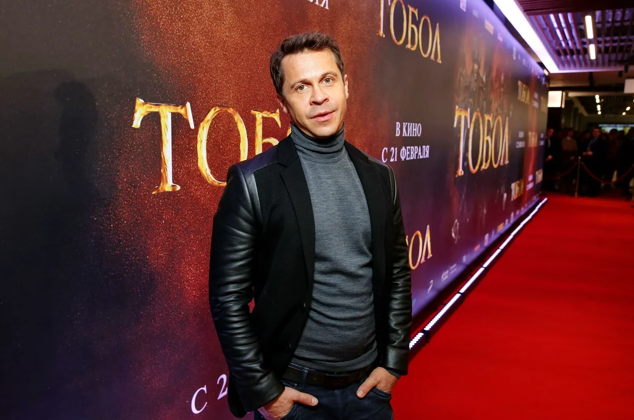 Актер Павел Деревянко.