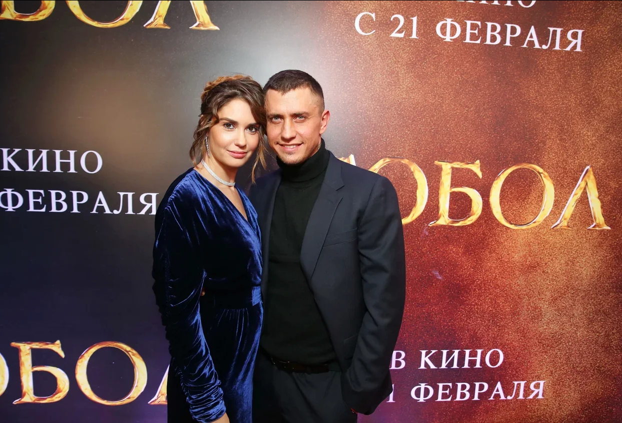 Актеры Агата Муцениеце и Павел Прилучный.