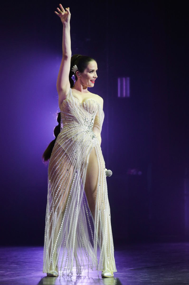 Певица Наталия Орейро выступила 28 марта на сцене Крокус Сити Холла