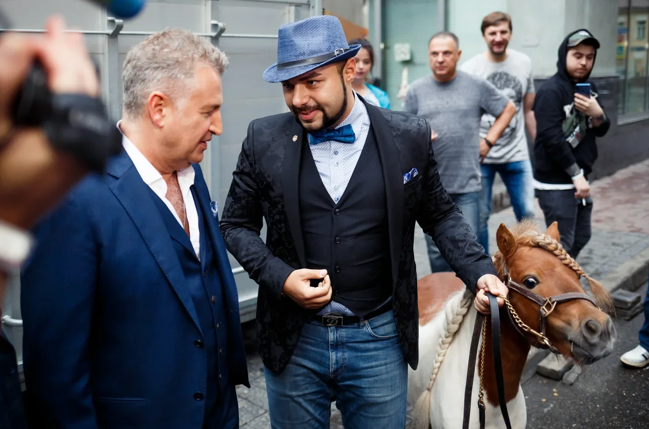 На презентацию Леонида Агутина привели пони.