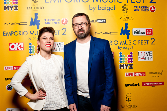 Участники группы "Дискотека Авария" прибыли на открытие фестиваля в прекрасном настроении