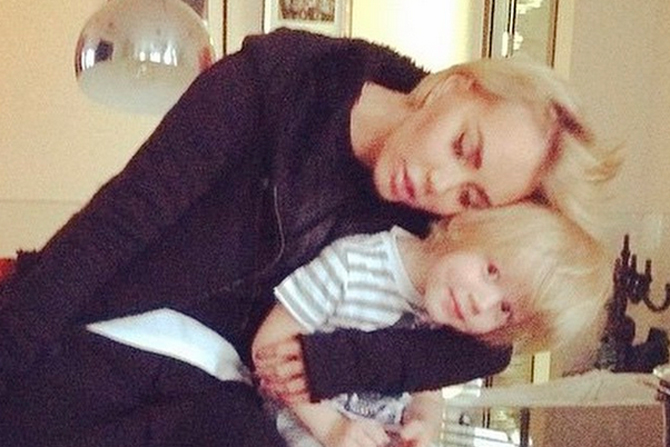 Сын Маши Малиновской Мирон весь пошел в маму – такой же светловолосый и обаятельный