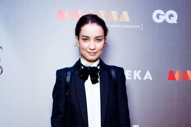 Артистка Виктория Дайнеко умилила собравшихся бабочкой на шее