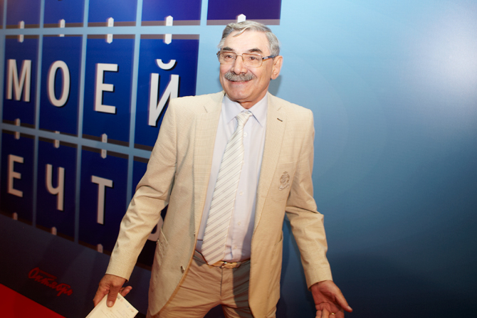 Александра Панкратова-Черного толпа на красной дорожке встретила аплодисментами