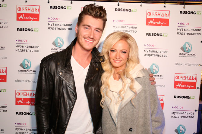 Алексей Воробьев и звезда сериала "Деффчонки" Полина Максимова